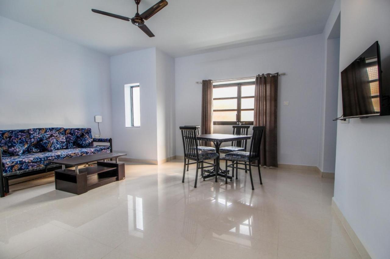 Monteiro Towers Hotel Candolim Exterior foto