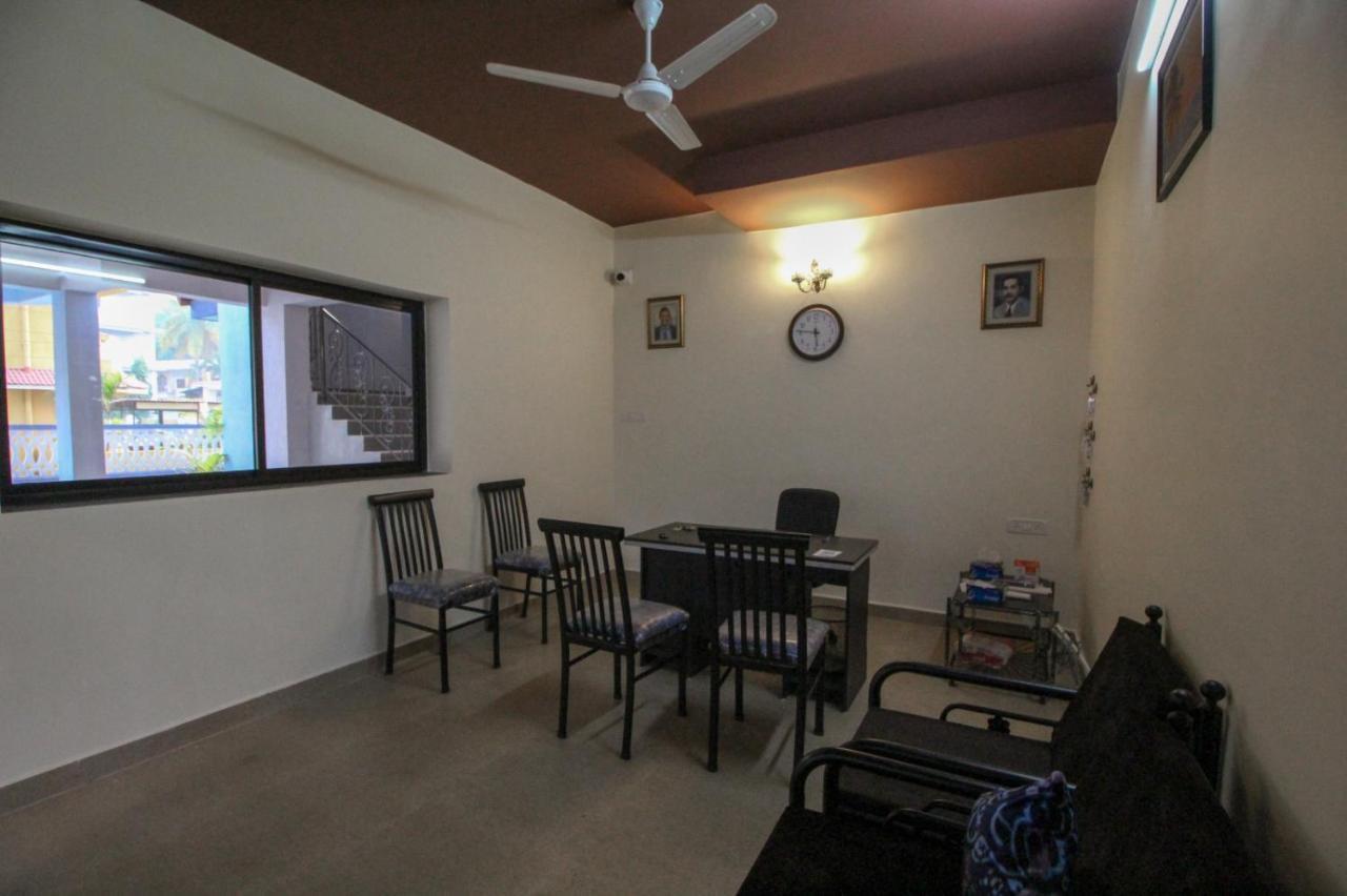 Monteiro Towers Hotel Candolim Exterior foto